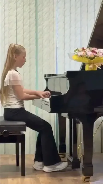 i (3)