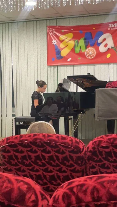 272306f2-cd75-4394-afe1-d92515da6e6f