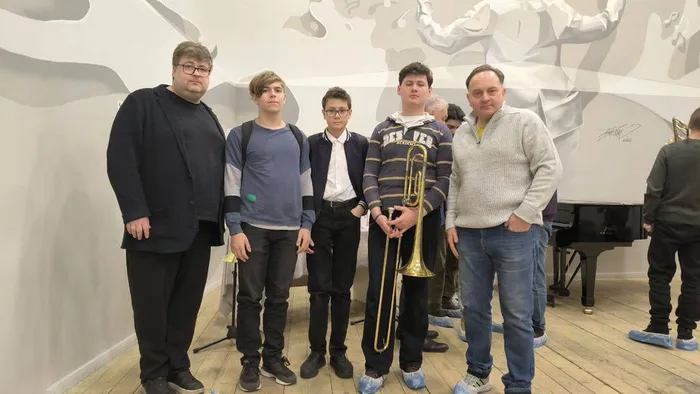 ccf7e380-295e-4d76-9f1d-06dbee211f78