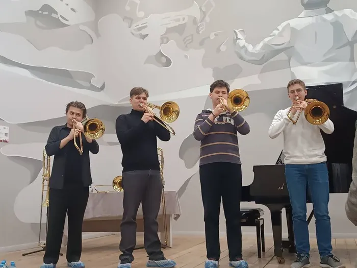 13f7d14b-8b1c-45e4-9bc1-f6352d605196